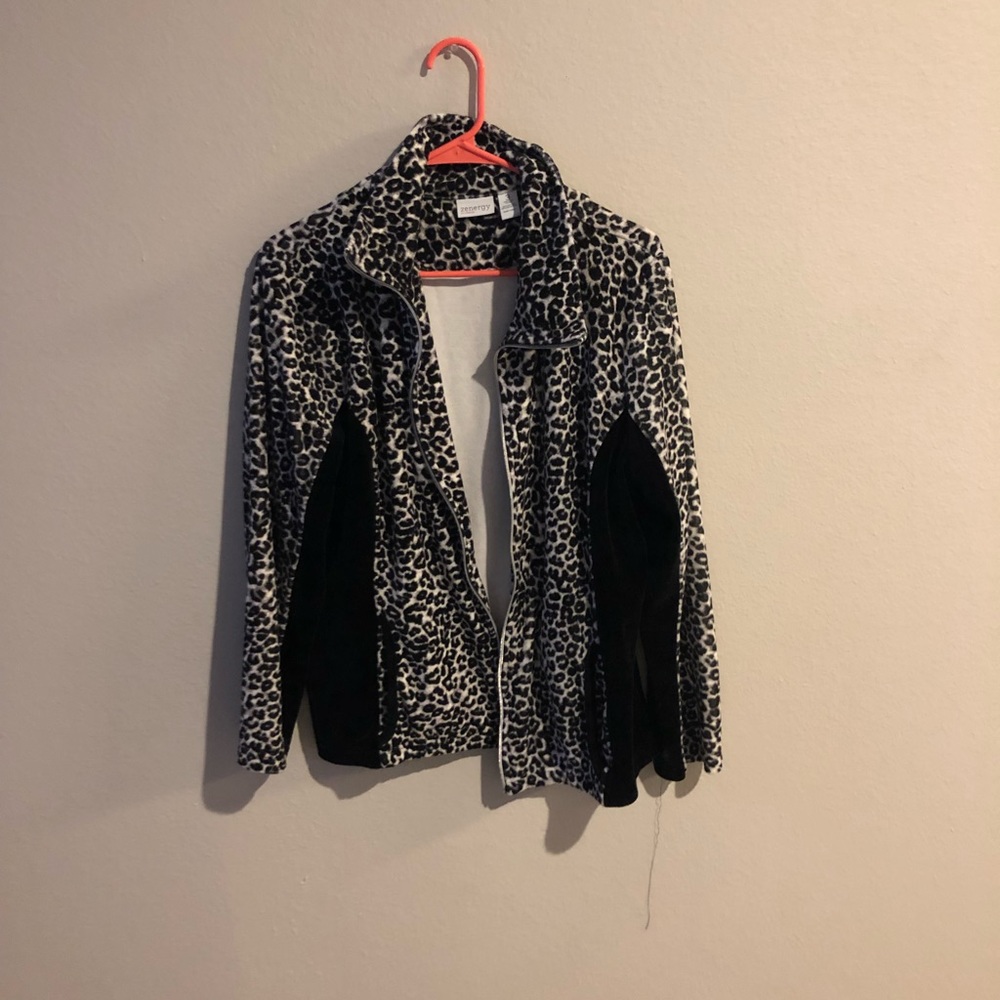 zip up hoodie